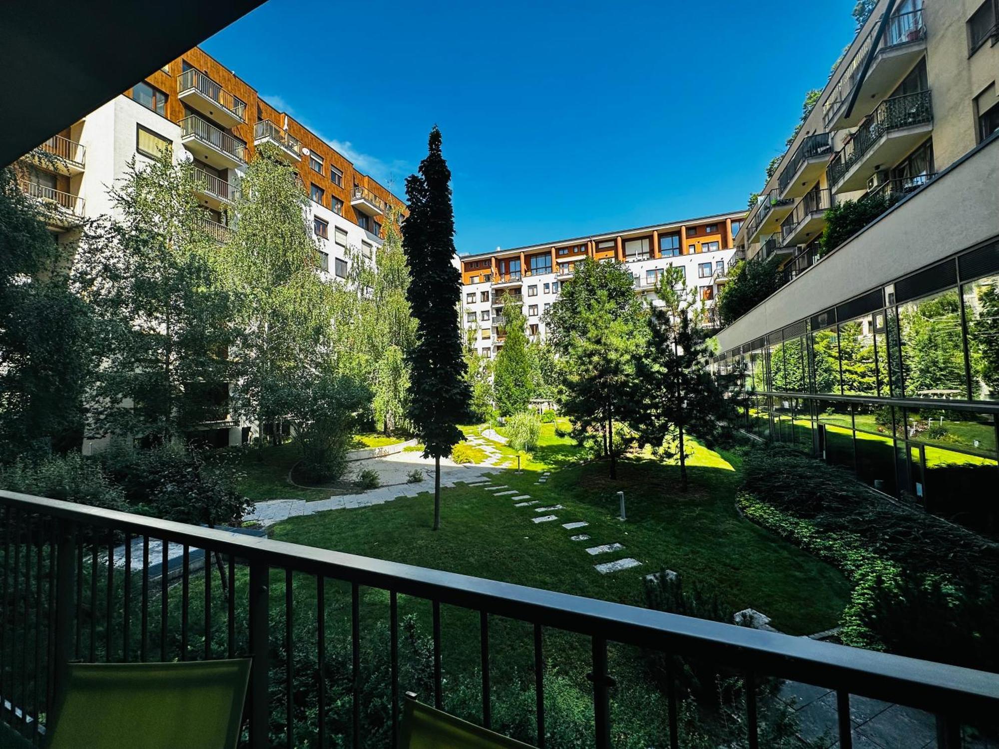 Zoe Apartman Budapeste Exterior foto