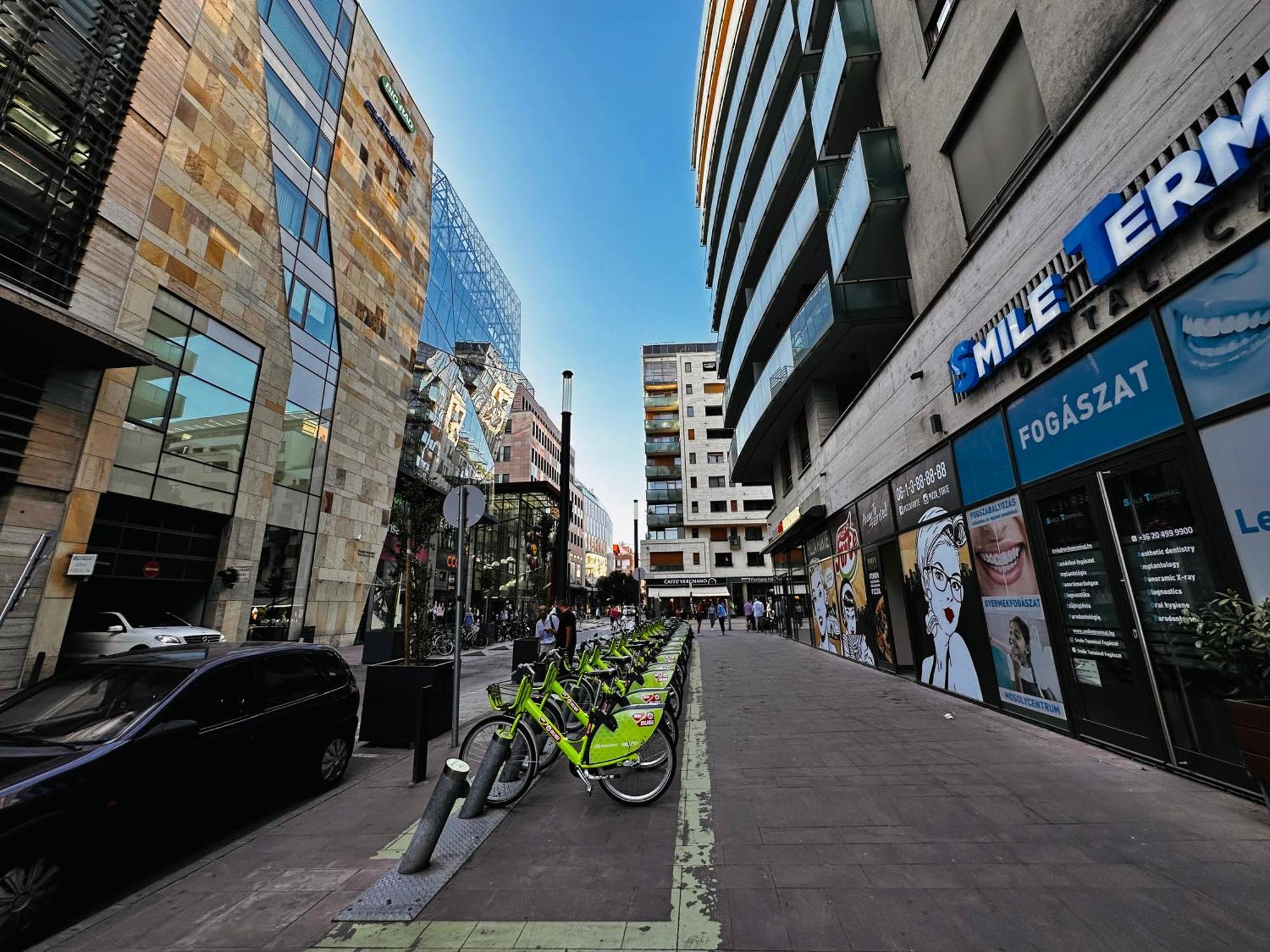 Zoe Apartman Budapeste Exterior foto